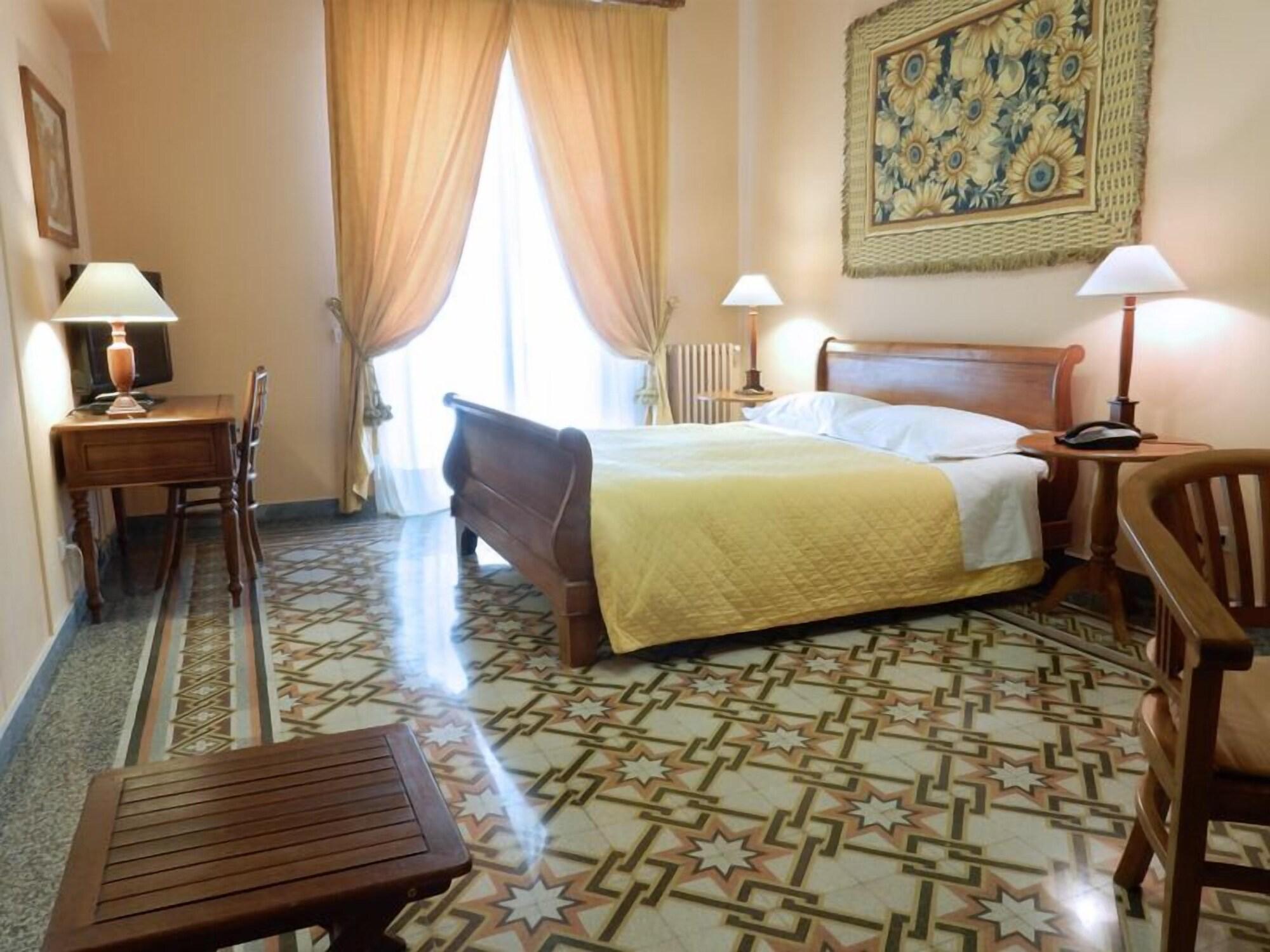 Palazzo Pantaleo Pensión 3*
